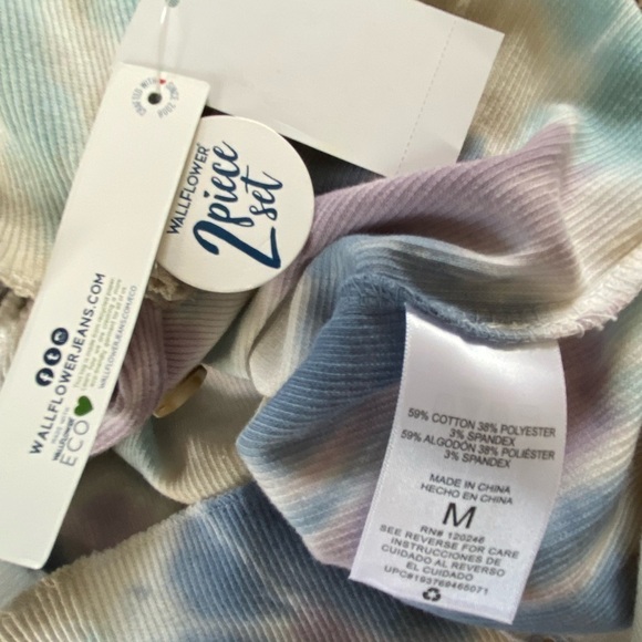NWT - Wallflower Junior Tie Dye -2 piece set, Medium - Picture 7 of 7